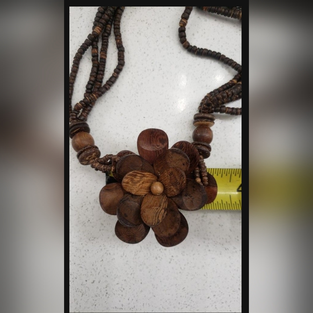 Wood rose beaded necklace Handmade - Picture 5 of 5